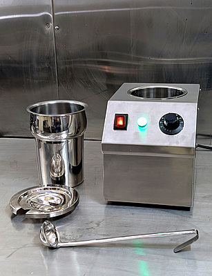 2 Liters Warmer with Inset Pot, Lid, and Ladle 2 Liters Warmer with Inset Pot, Lid, and Ladle