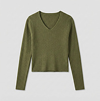 Cropped Ribbed V-Neck Knit Top