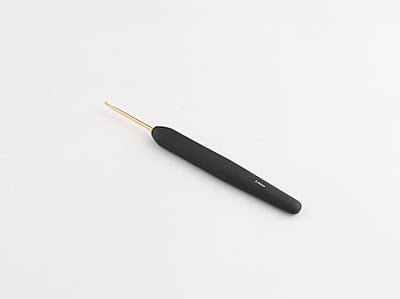 Gold aluminium crochet hook with soft-feel handle