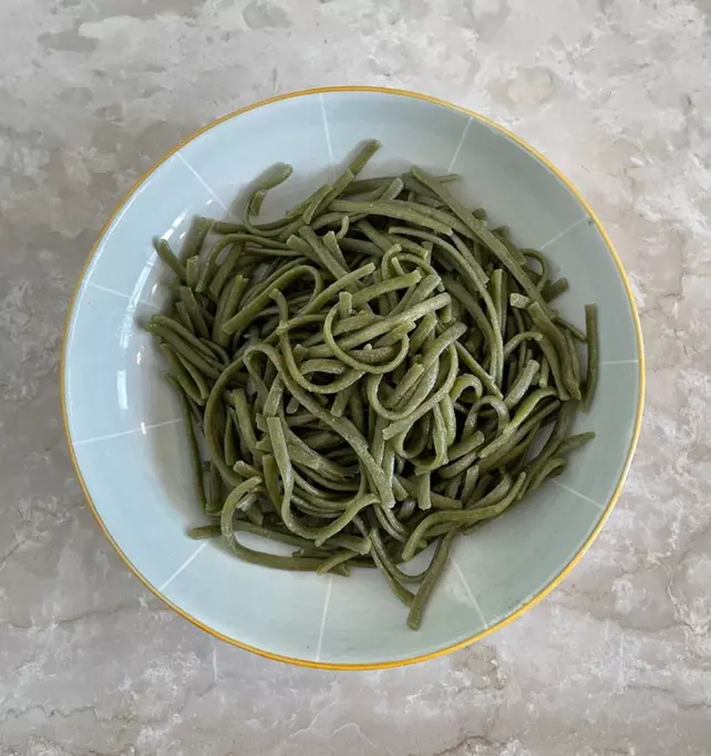 Garlic Chives Spaghetti Wholewheat & Semolina