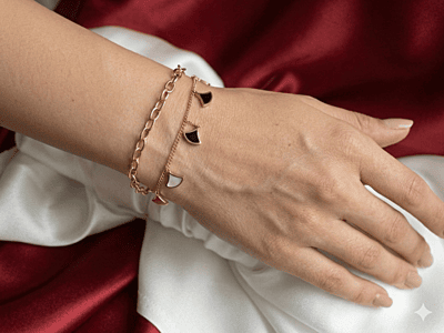 Elegant Dual-Chain Fan Charm Bracelet