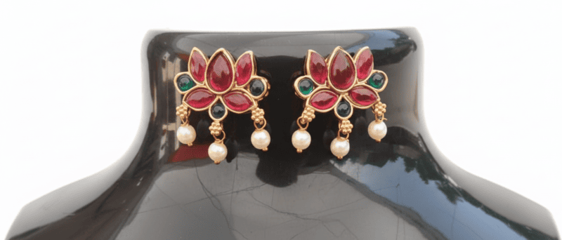 Traditional Lotus Design Ruby & Green Stone Necklace Set