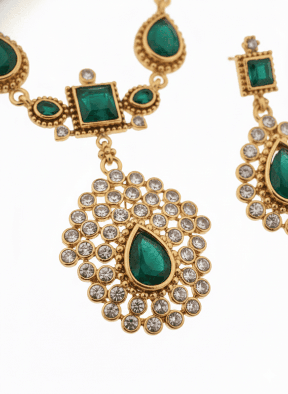 Elegant Green Stone Necklace Set with Crystal Pendant.