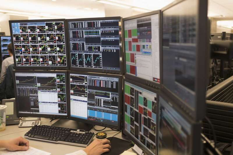 Buyer Credit Risk Scoring & Monitoring System