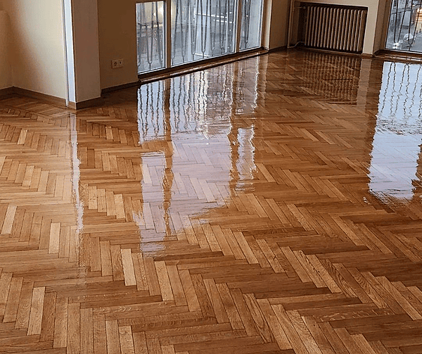 Gloss Finish Wooden Flooring