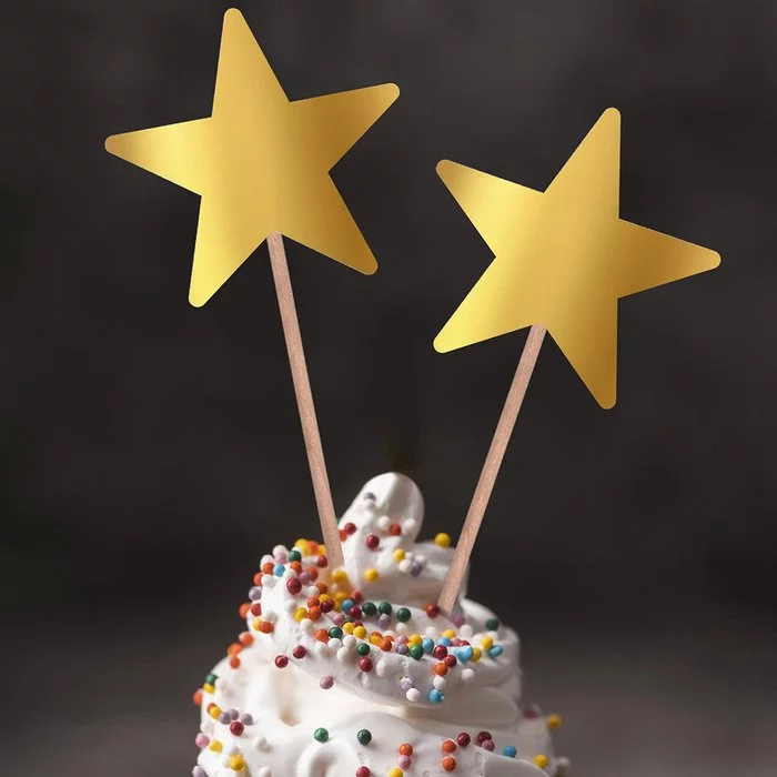 Gold Star Topper