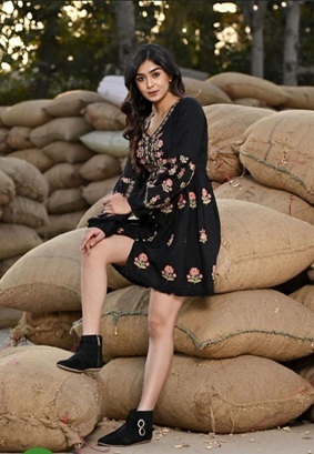 Gorgeous Embroidered Dress Catalogue 1-Black-1 Gorgeous Embroidered Dress Catalogue 1-Black-1