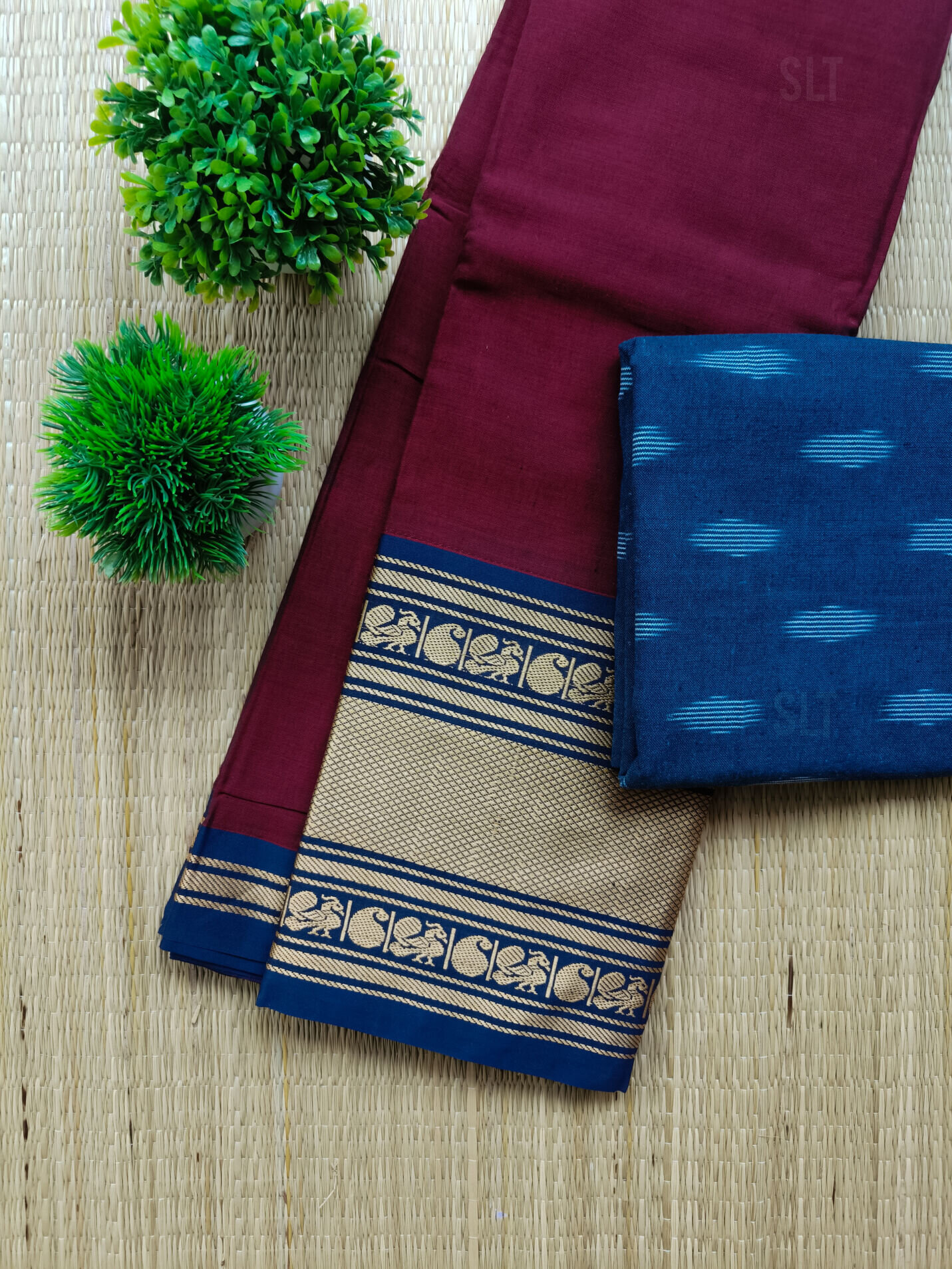 Rupsha - রূপসা ( Authentic Narayanpet cotton )