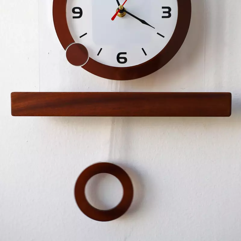 High Quality Luxury Wooden Wall Clock Home Wall Decor Pendulum Clock Super Silent Movement House Shape Design for Home Office