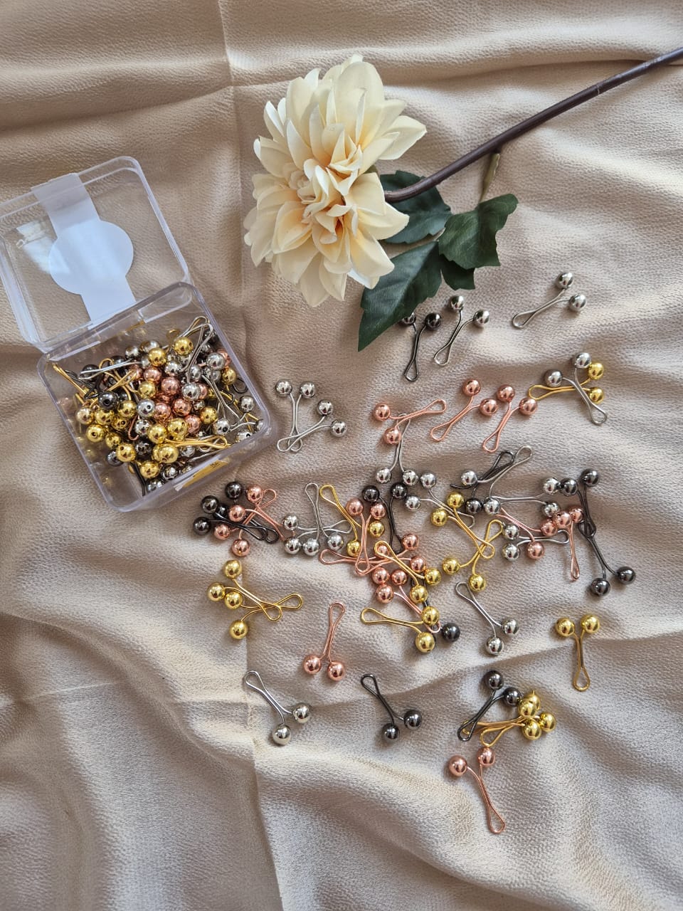 Imported Metallic Loop Pins