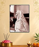 [WL] Holy Mother Sri Sarada Devi - Seated in Meditation - Side view Bust Photo
