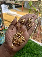 Fancy Parrot Pendant with Chain