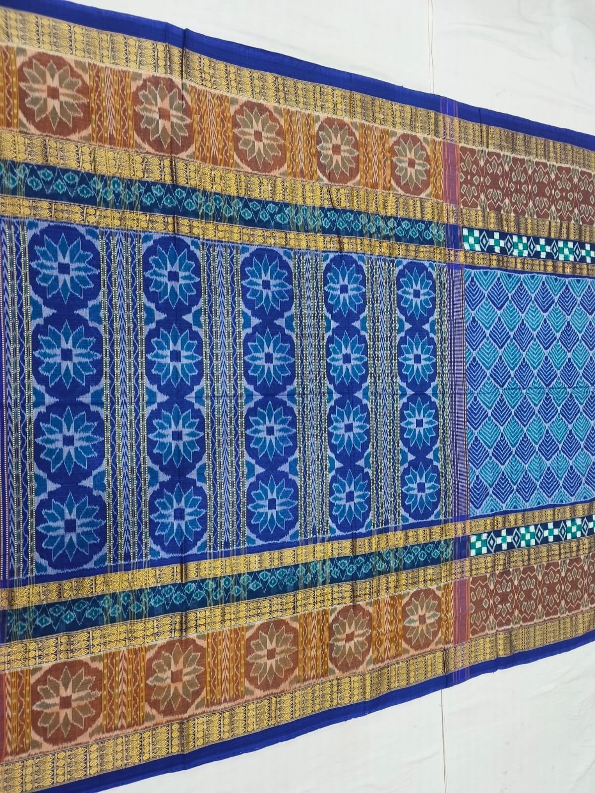 3D BANDHA DOUBLE BORDER SAREE