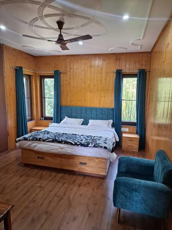 Felis Leo's Apple Cottage Pathan Colony Srinagar Kashmir