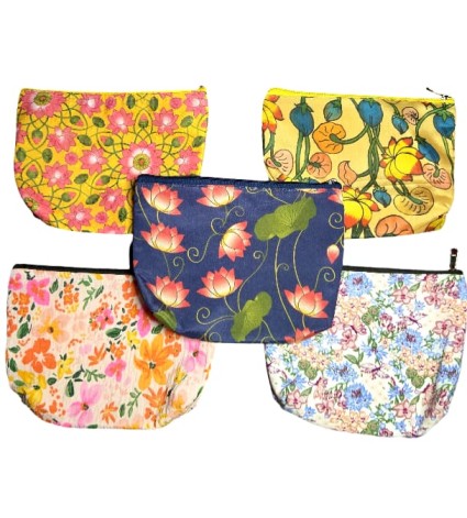 Return gift pouches set of 5