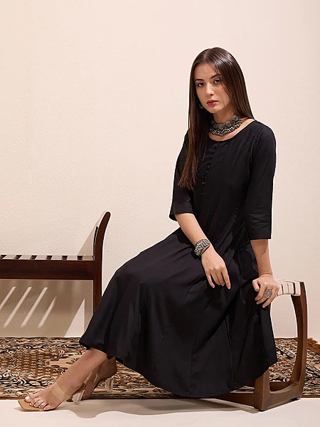 Solid Anarkali Flared Kurta - Black