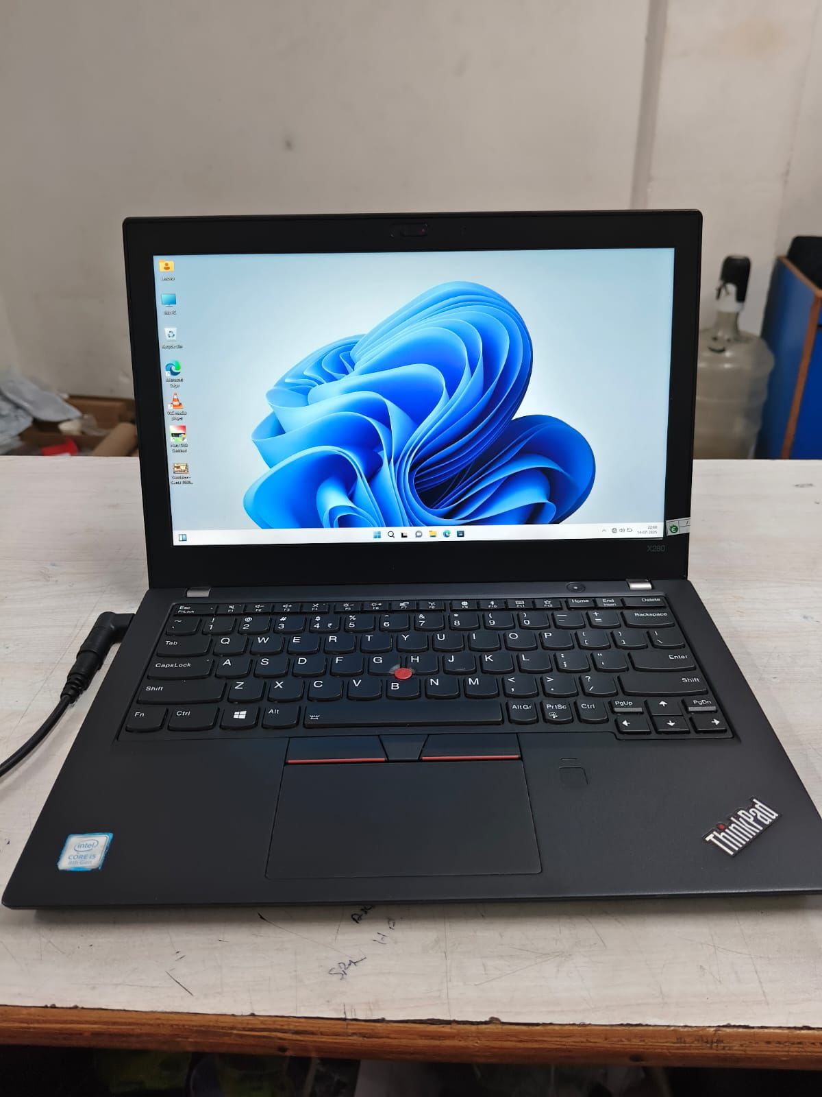 lenovo 123 (Refurbished)