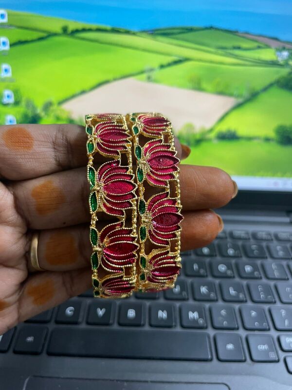 Lotus bangle JBAN130