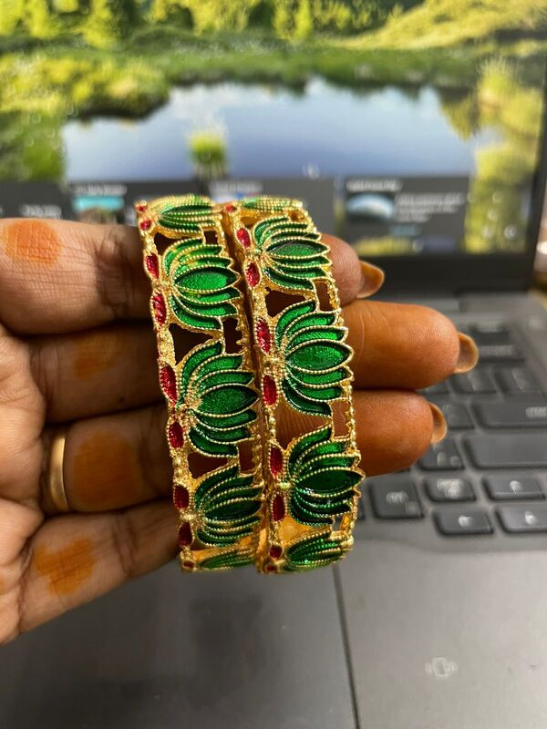 Lotus bangle JBAN130