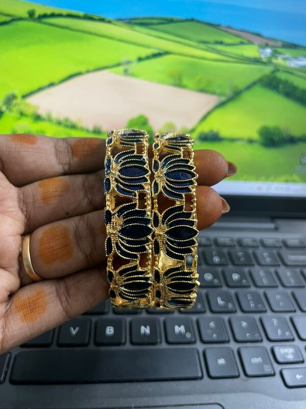 Lotus bangle JBAN130