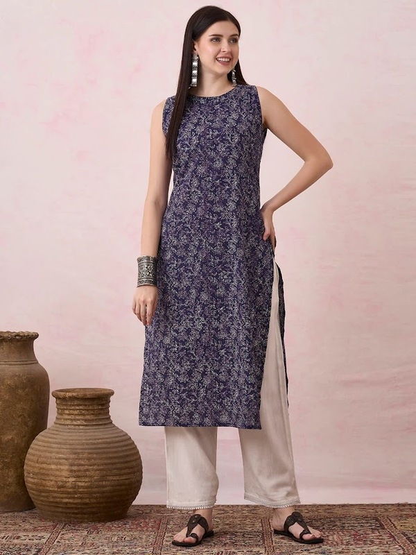 Blue Sleeveless Kurta