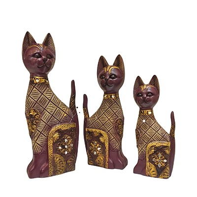 Decorative Cat Figurine in Polyresin