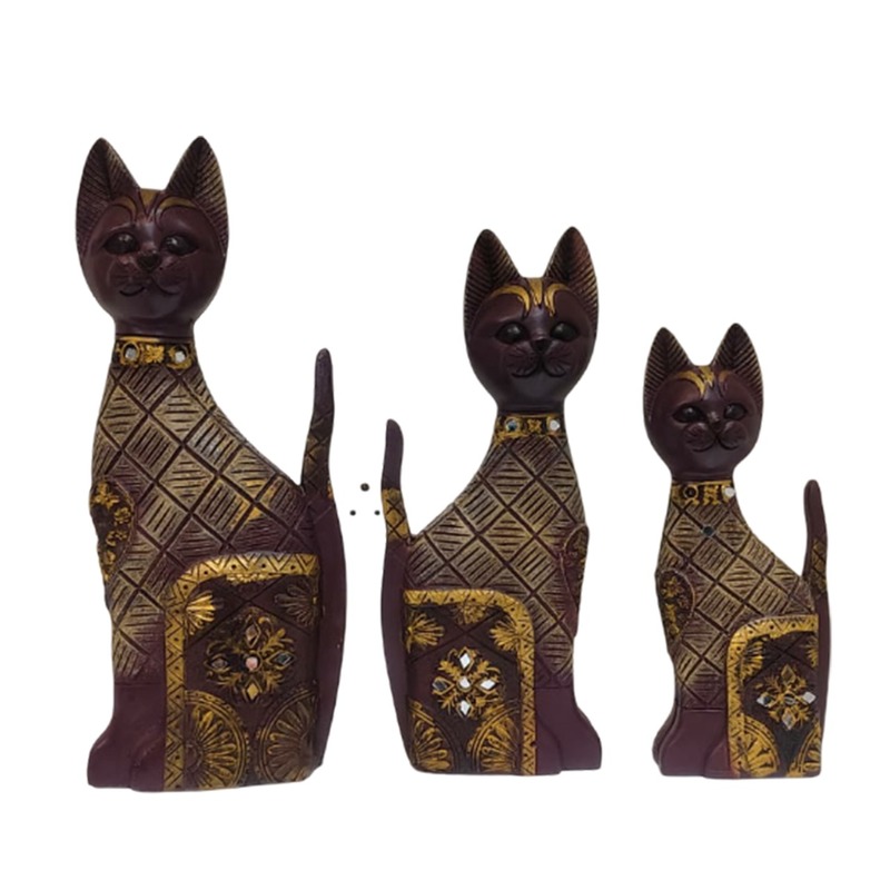 Decorative Cat Figurine in Polyresin