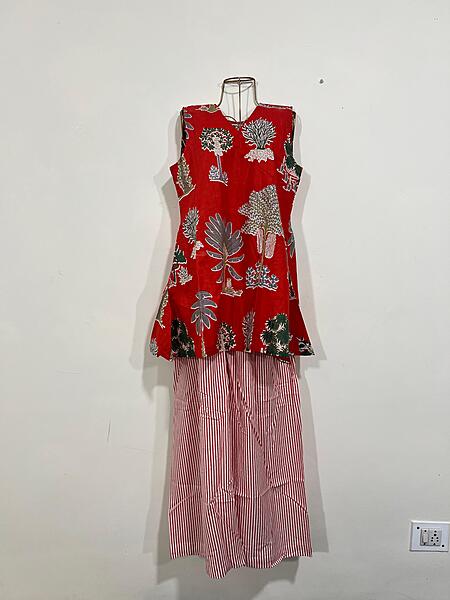 Paro's A-Line Top + Wide Culotte Pant Set - Red Garden