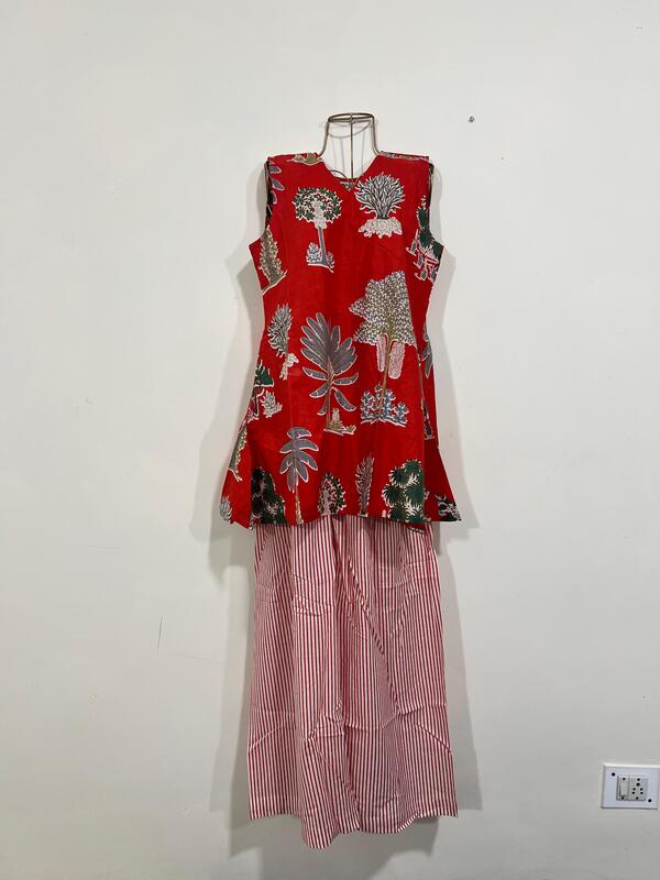 Paro's A-Line Top + Wide Culotte Pant Set - Red Garden