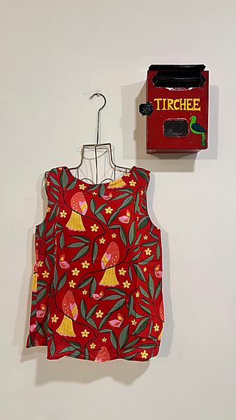 Helen's Oerlap Back + Shorts Set - Red & Birds