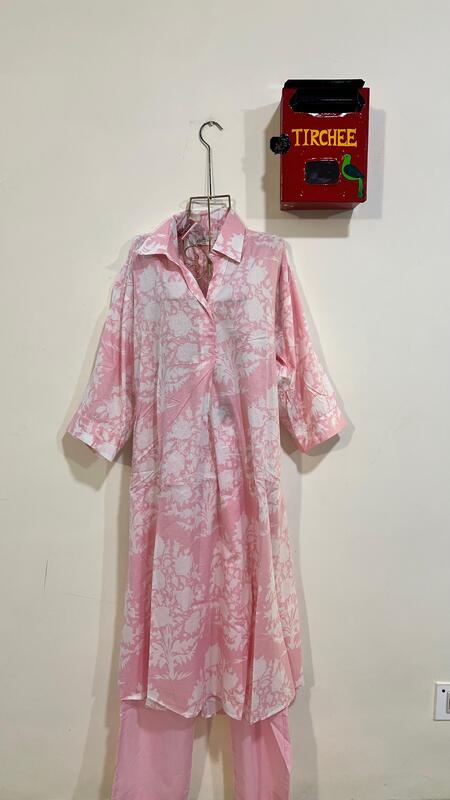 Waheeda's Collared top + Pant Set - Pink & white Flowers