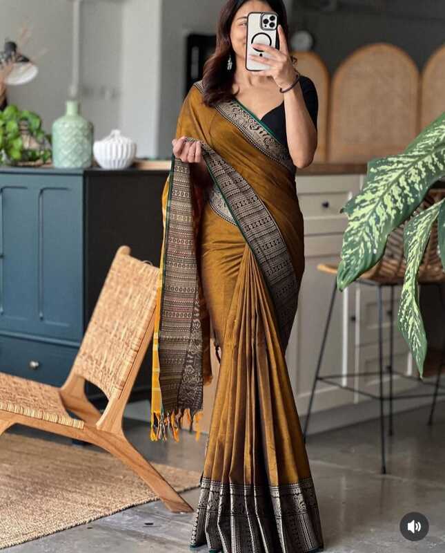 Aswani - अश्वनी ( Narayanpet Cotton Sarees )