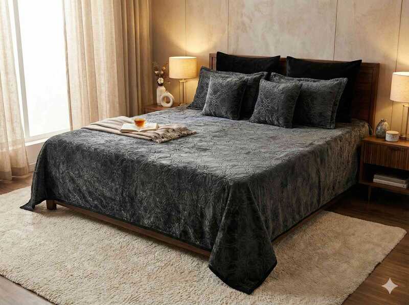 Embrossia Winter bedsheet  5pc