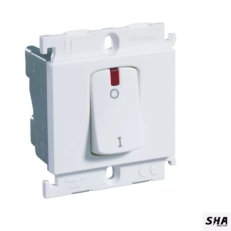 Legrand Mylinc 32A DP Switch with LED indicator 675526 (White) - Sha360