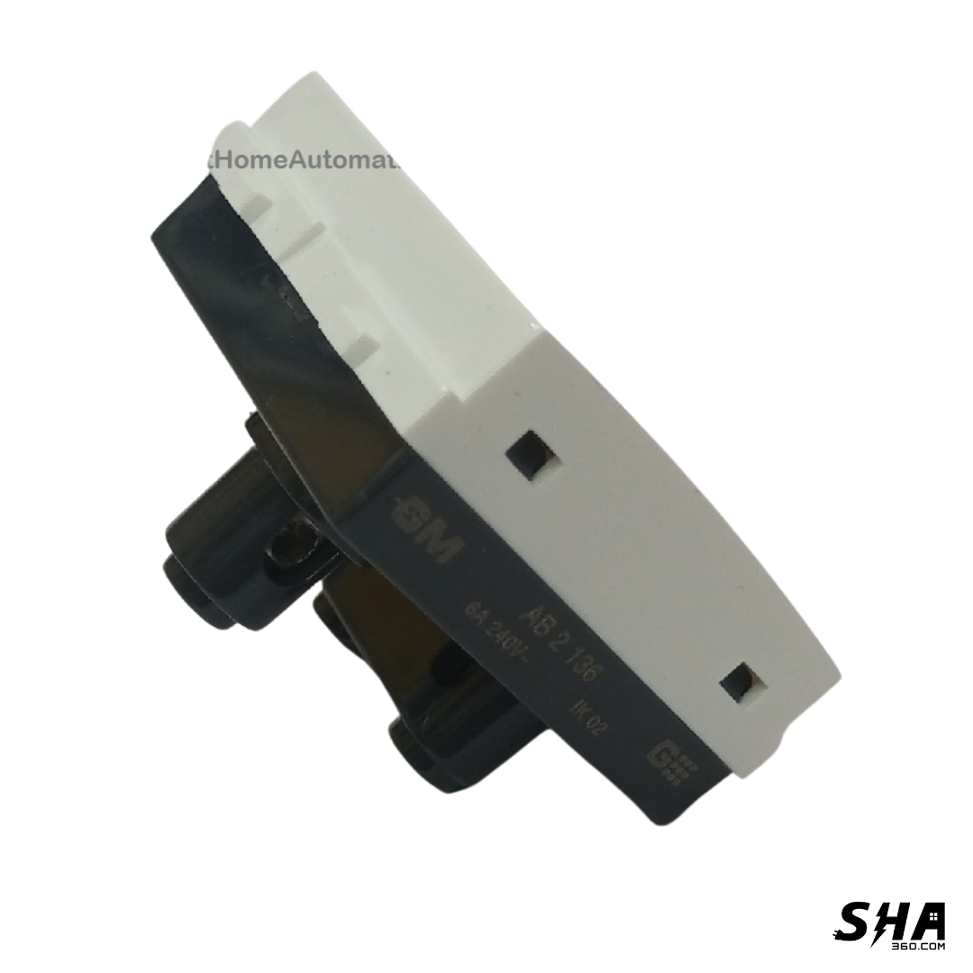 GM Modular G-Nine 6A 2/3 pin Socket (White) AB 2 136 - Sha360