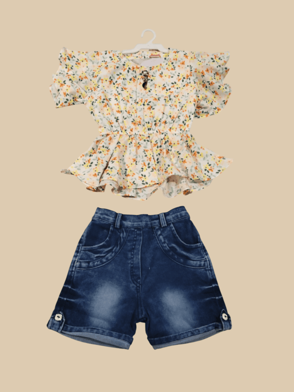 Trendy Baby Girl Floral Top & Denim Shorts Set ā Summer Casual Wear D.19.5108 B.1310