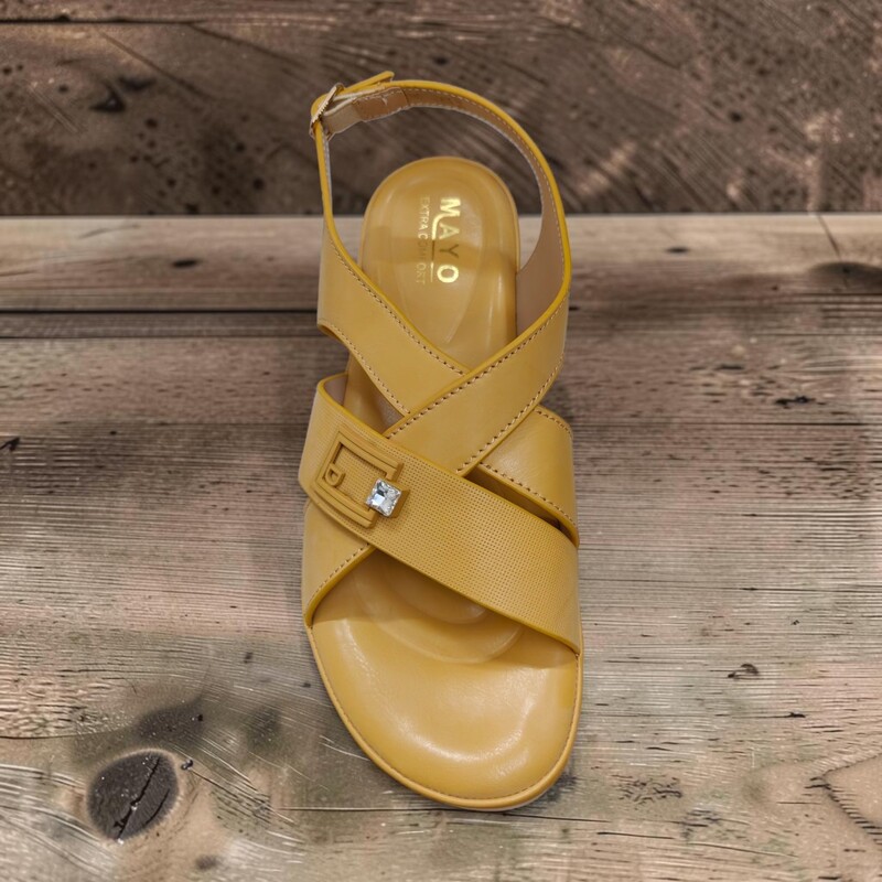 Elegant Comfort Slingback Sandals