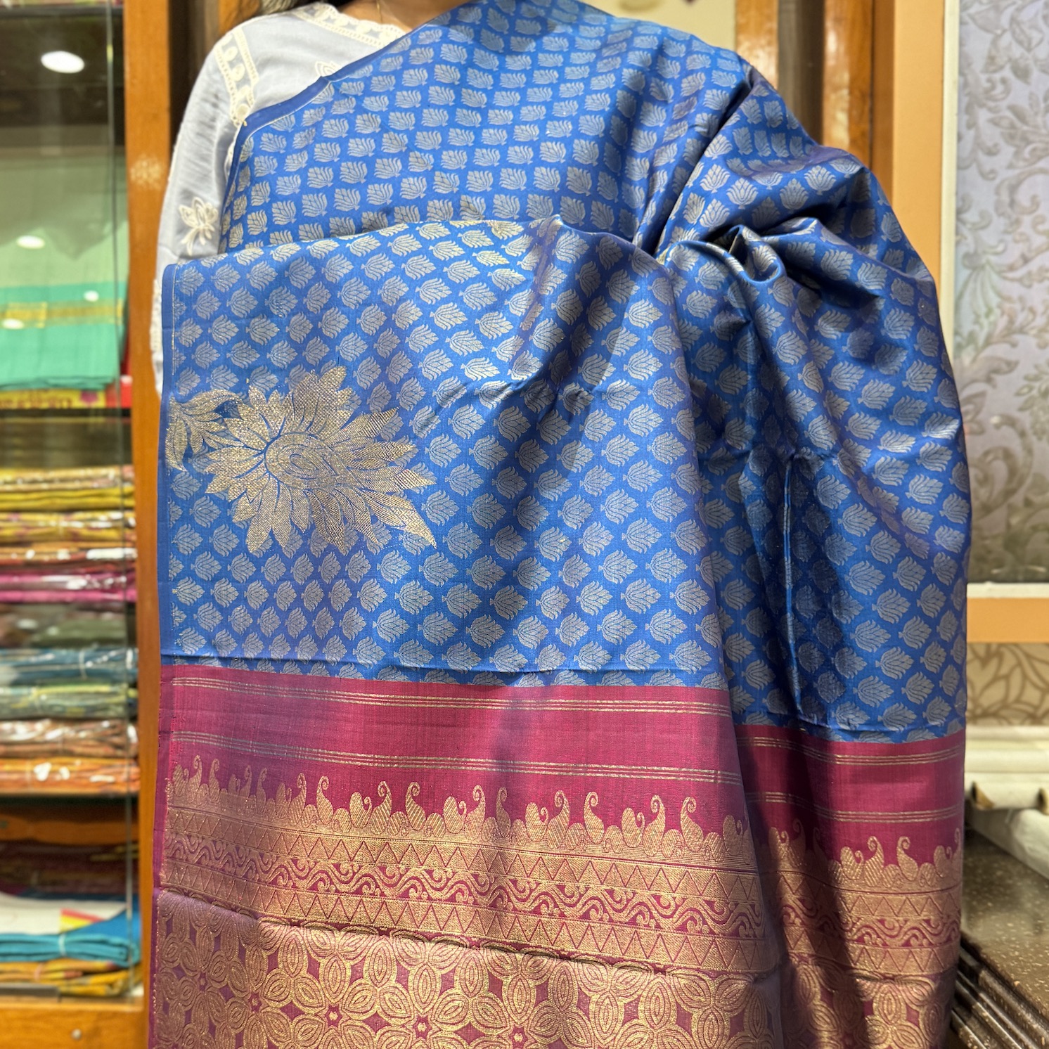 Emphasis Blue Kanchipuram Silk Saree