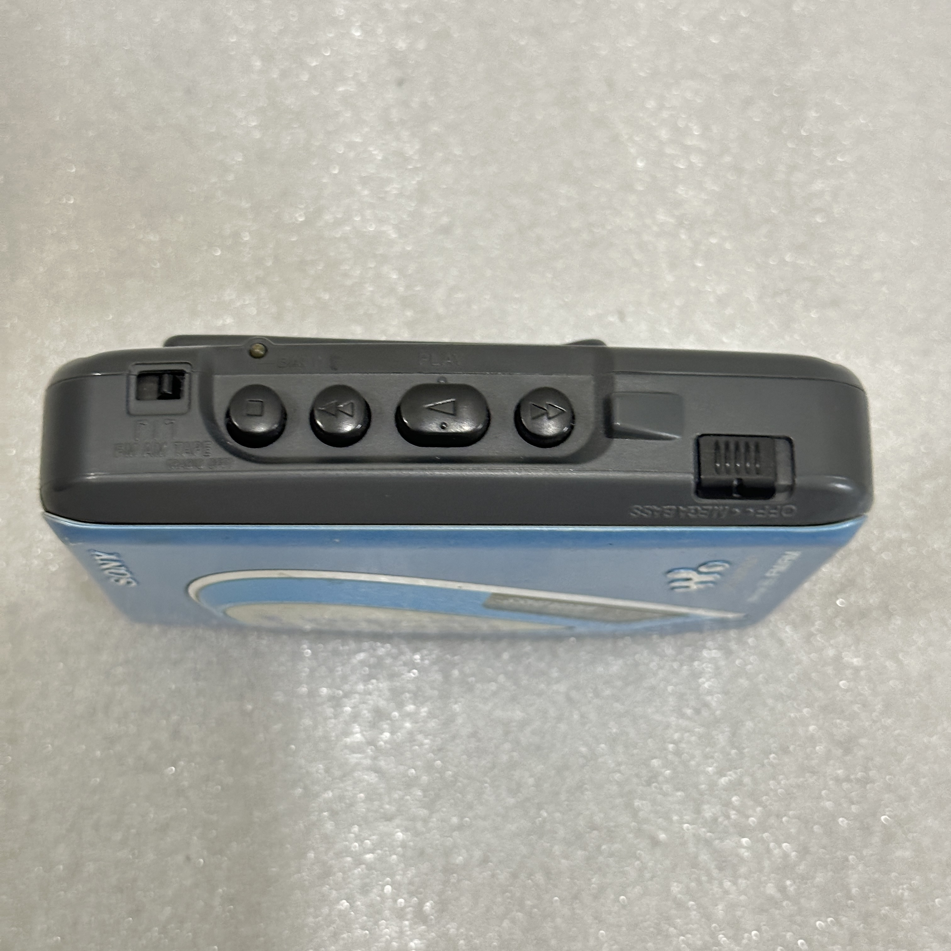 SONY - Stereo Cassette Walkman Blue - FM/AM - WM-FX199-B SONY - Stereo Cassette Walkman Blue - FM/AM - WM-FX199-B