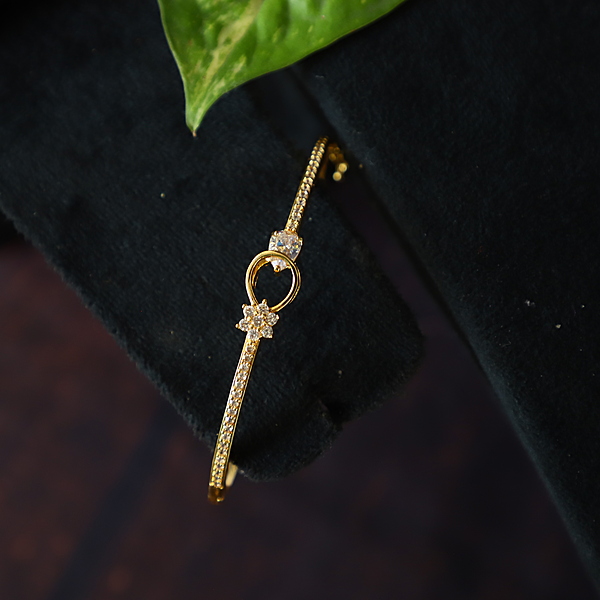 round with pearl green stone haram