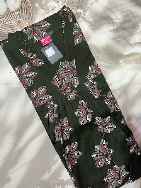 V-Neck semi collar XL #144