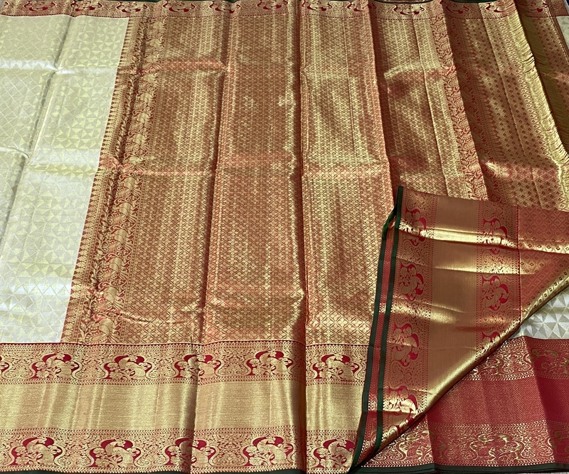 Charvi - The Bride's Favourite Kanchipuram Saree 7305