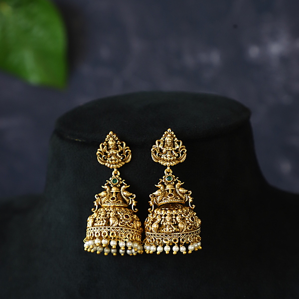 Trendy design gold finished hoop earings