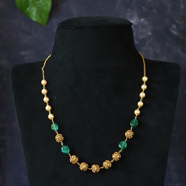 SANDAL  WITH GREEN BEADS CHAIN