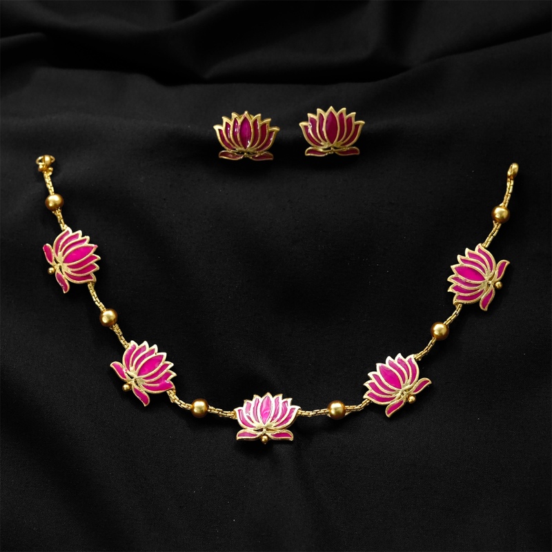 Antic Stone Matte Finish lotus design neck piece