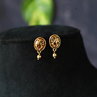 pink stone with golden type short neck piece