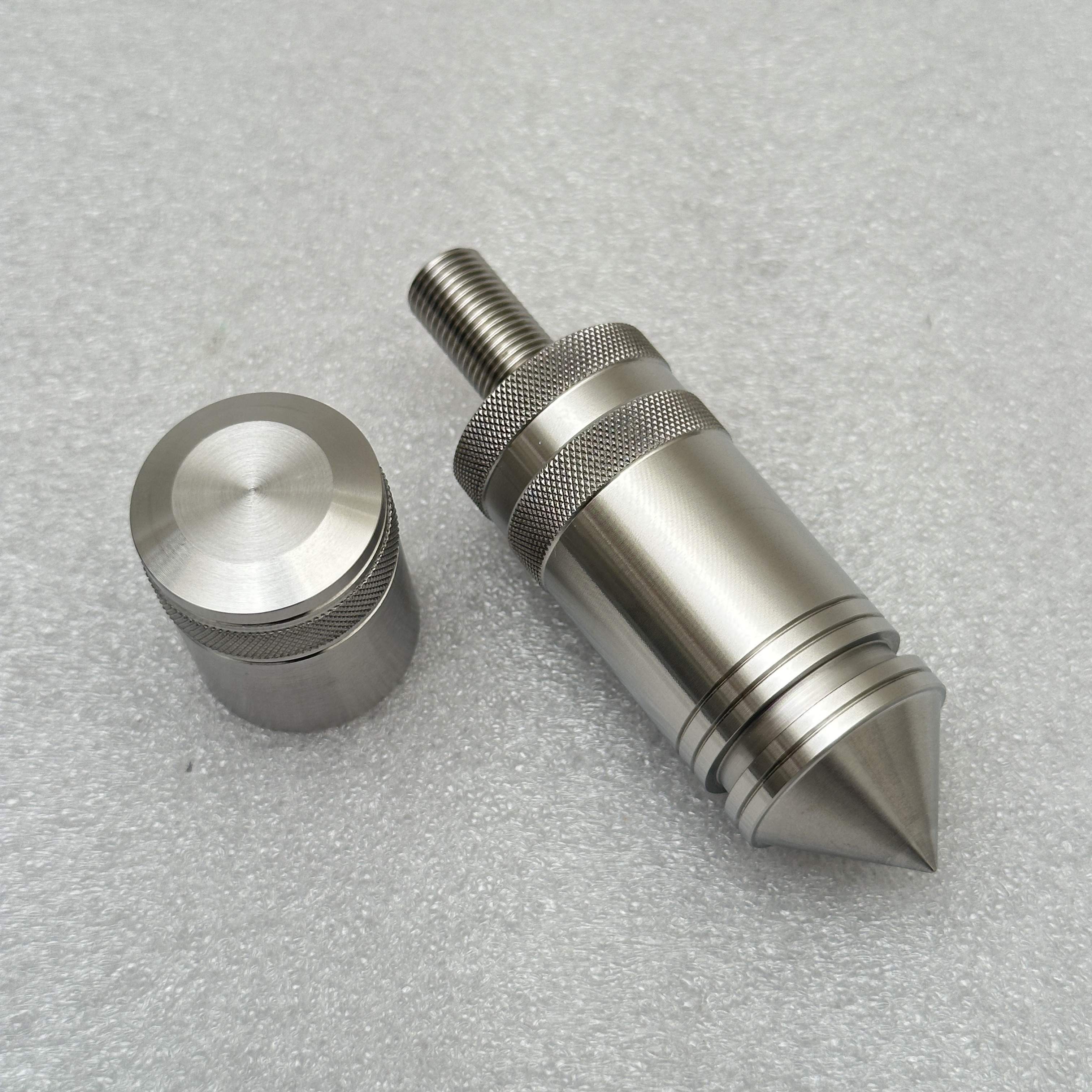 VAC - Premium Outrigger Speaker Spike Set 2 Pcs - OT-SPK VAC - Premium Outrigger Speaker Spike Set 2 Pcs - OT-SPK