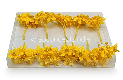 Small Flowers with Pearl & Pollen Center