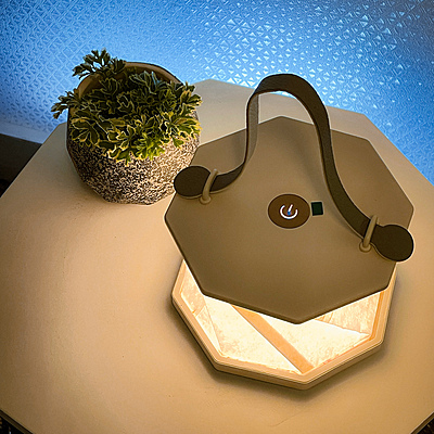 1200mAh Foldable Lamp "Vivid" with Magnetic Closure