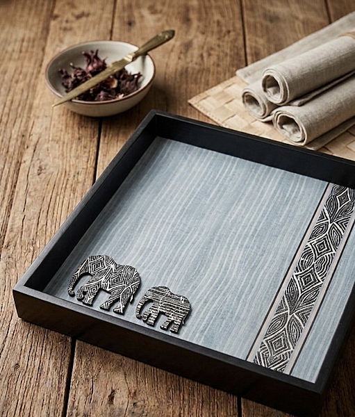 ELEPHANT BLUE SQ TRAY